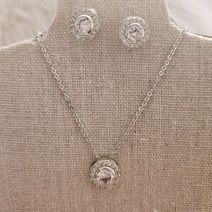 4/$20 NWOT Necklace and Earrings Set Silver Tone & Rhinestones